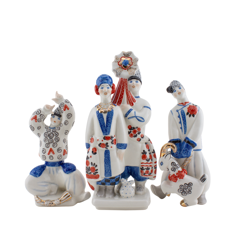 Figure Carolers